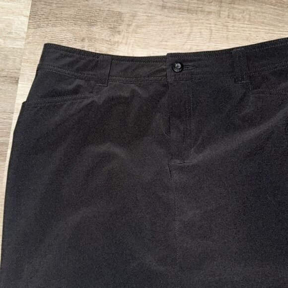 Eddie Bauer Womens Black Skort Size 10 Polyester Blend - Picture 4 of 10